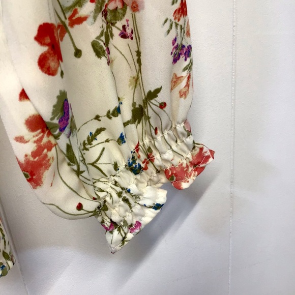 Cottage Core floral boho blouse Paraphrase gathers and long sleeves ruffle cuffs - Picture 2 of 11
